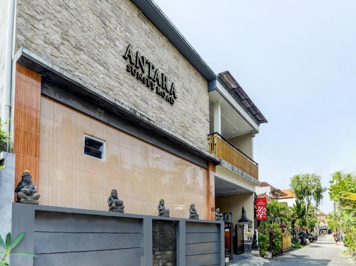 Antara Sunset Road Hotel Legian Exterior foto