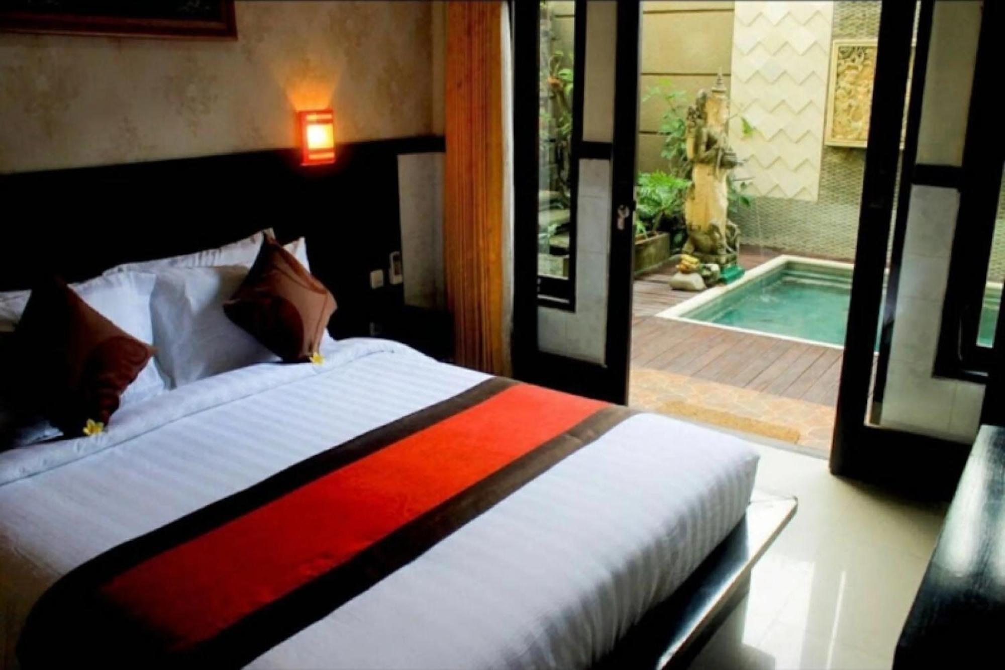 Antara Sunset Road Hotel Legian Exterior foto